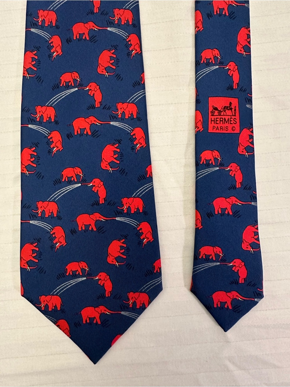 Hermès Silk Tie Navy Red Elephant Print Classic France Luxury